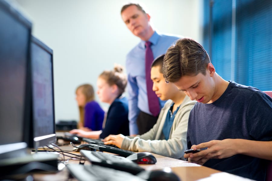 Phones Down Eyes Up Tackling Media Misbehaviour In The Classroom Phones Down Eyes Up Tackling Media Misbehaviour In The Classroom